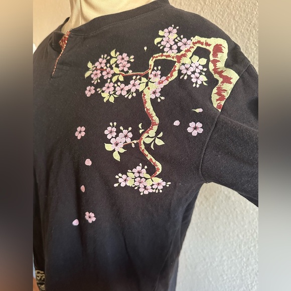 Japanese Sakura Shirt - Picture 9 of 12
